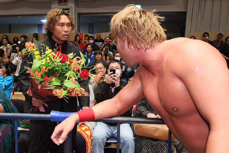 10/21【全日本】中嶋勝彦が電撃来場 三冠戦敗退の宮原に「何やっ 10/21【全日本】中嶋勝彦が電撃来場 三冠戦敗退の宮原に「何やっ
