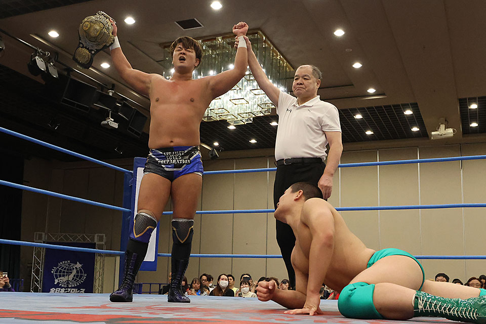 10/27【全日本】新人・長尾が試練の3番勝負スタートも玉砕 快勝